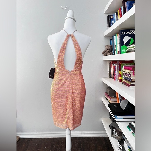 Aidan Mattox Peach and pink Sleeveless Sequin Cutout Halter Mini size 4 NWT - Picture 6 of 17
